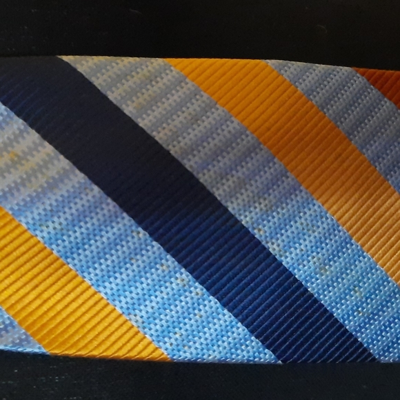 Preloved men's tie ITALIAN - Picture 2 of 4